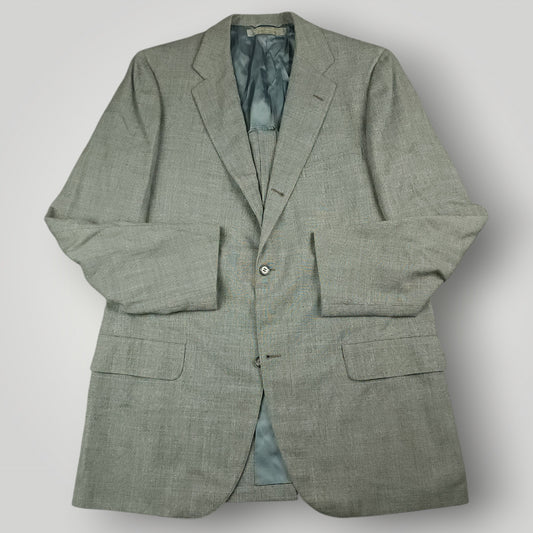 Vintage Brooks Brothers 346 sack jacket in light gray wool with classic ivy styling