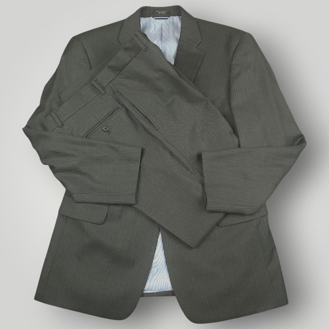 Modern Fit Wool Pinstripe Suit 38R/32S