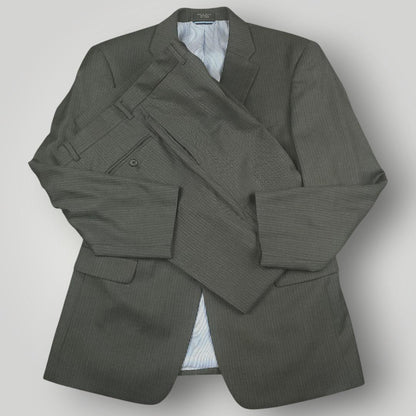 Modern Fit Wool Pinstripe Suit 38R/32S