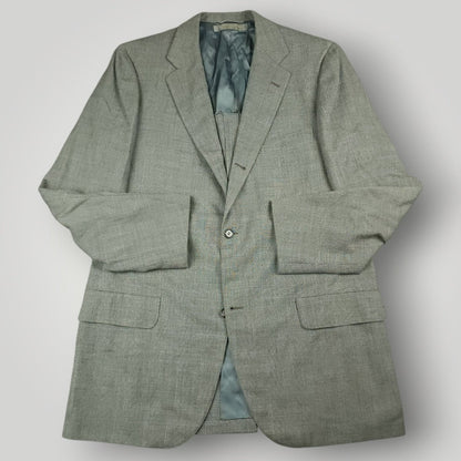 Vintage Brooks Brothers 346 sack jacket in light gray wool with classic ivy styling