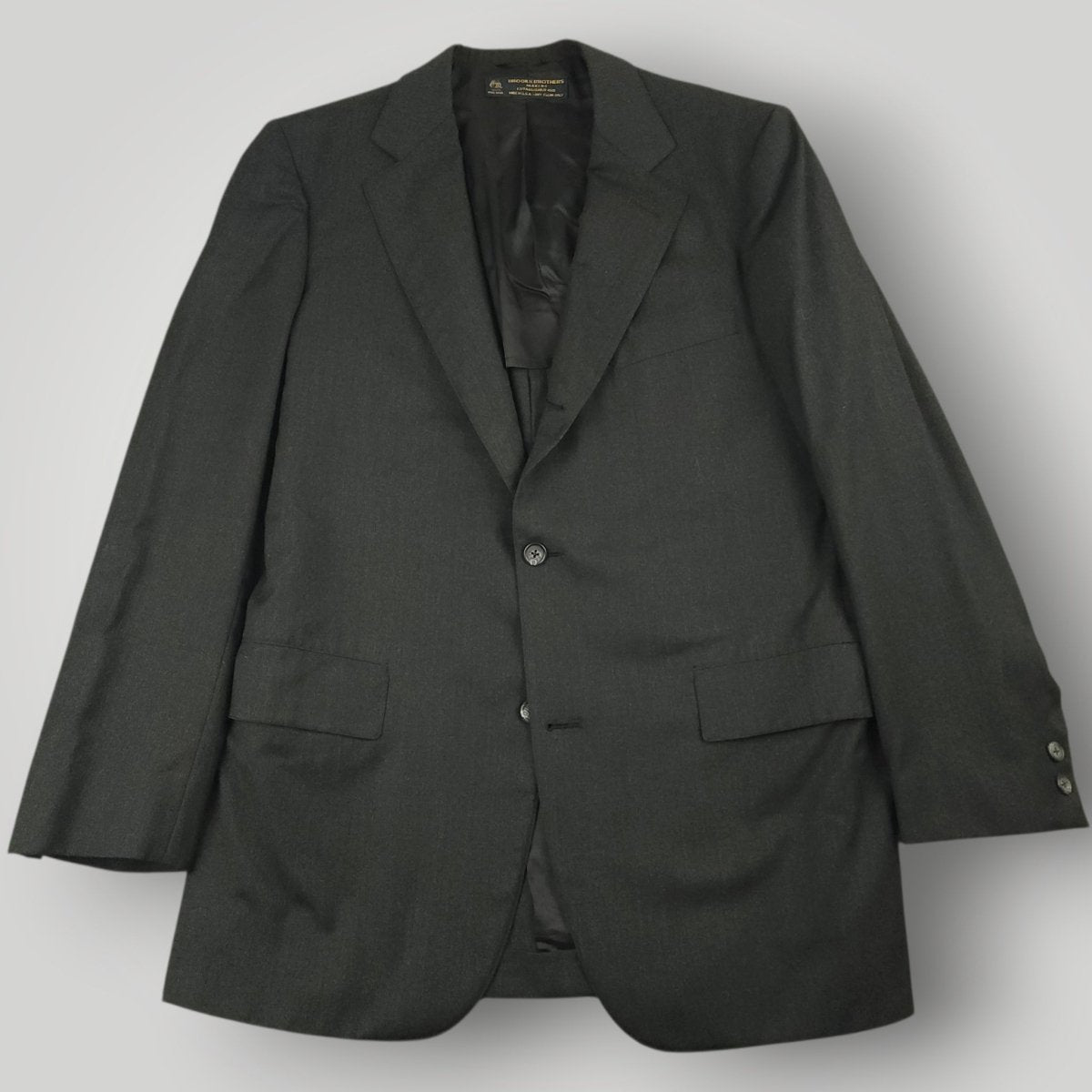 Front view of Brooks Brothers Makers ivy sport coat with traditional sack silhouette