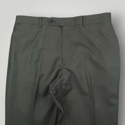 Modern Fit Wool Pinstripe Suit 38R/32S