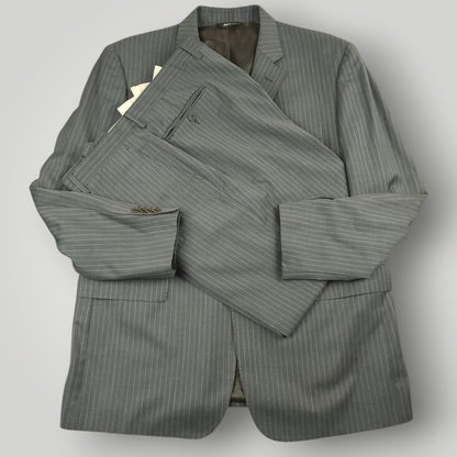 Front view of Ermenegildo Zegna Traveller gray pinstripe two-piece suit