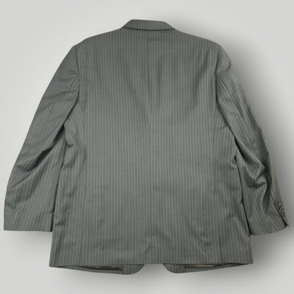 Back detail of Ermenegildo Zegna Traveller suit showing jacket silhouette
