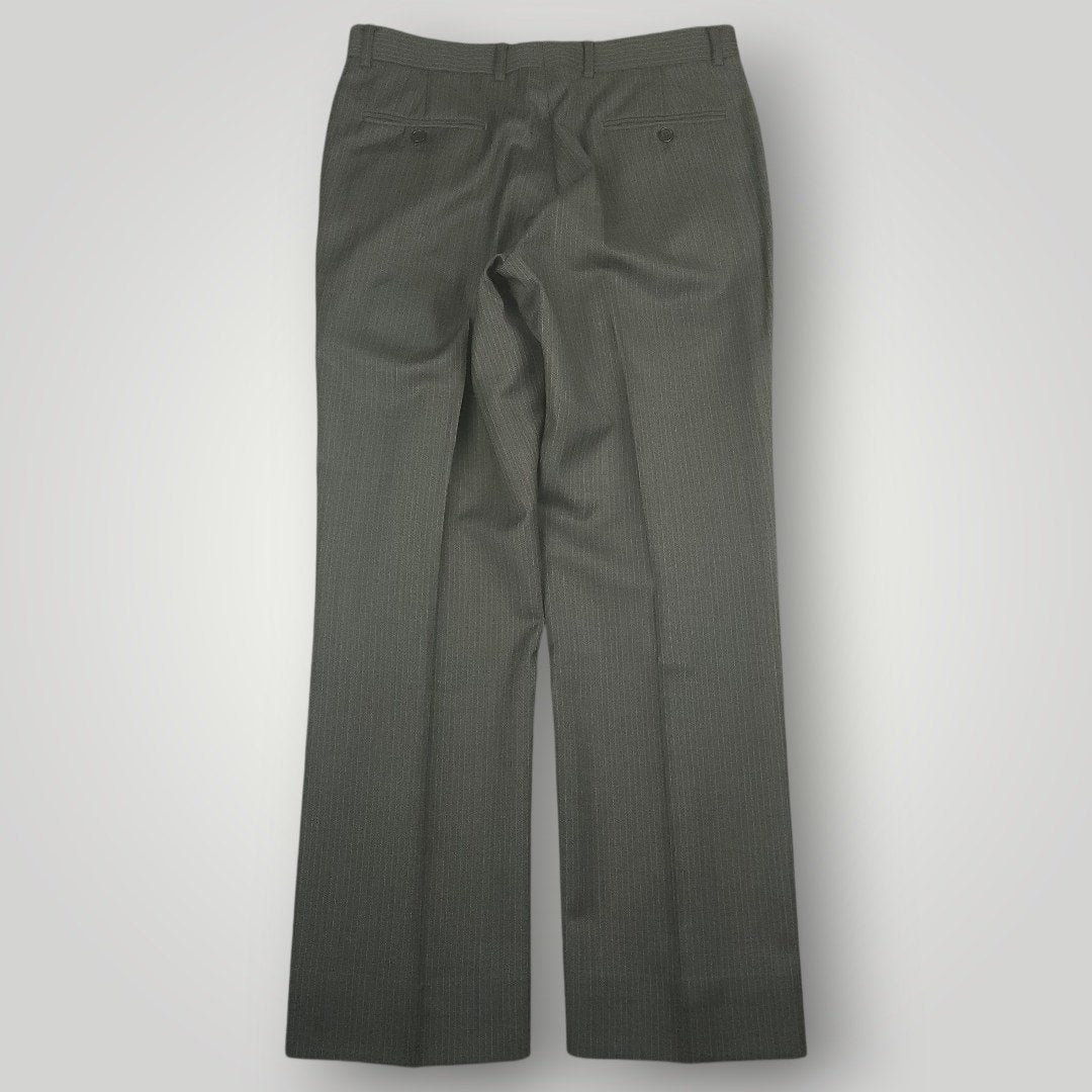 Modern Fit Wool Pinstripe Suit 38R/32S