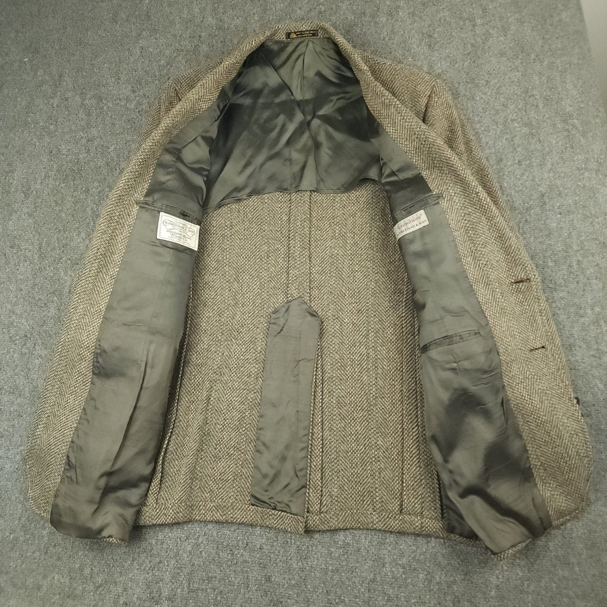Vintage 60s Speckled Tropical Wool Tweed Herringbone Jacket 40R