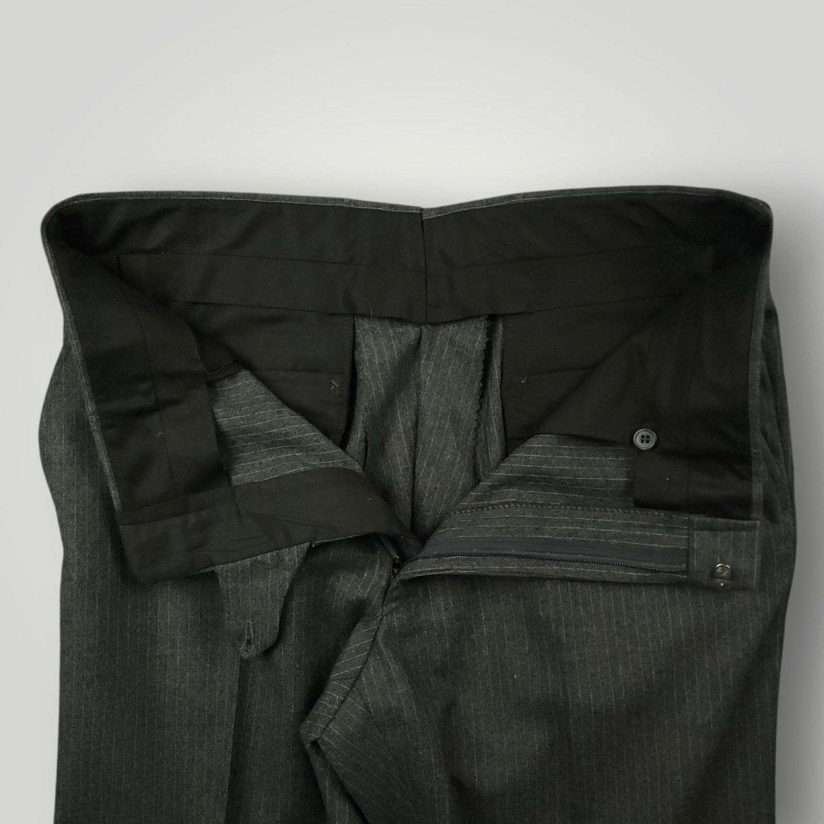 Vintage 70s H Freeman & Sons Slim Fit Pinstripe 3 Roll 2 Sack Suit 42R/33S