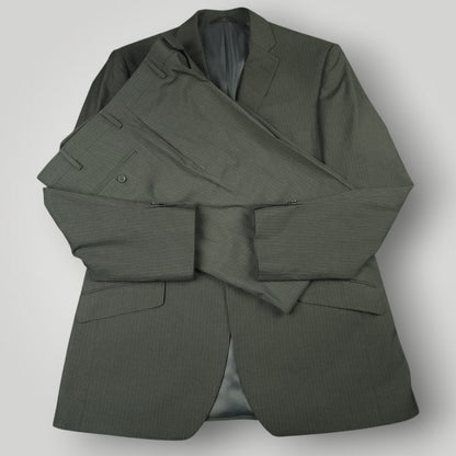 Modern Fit Performance Travel Pinstripe Suit 44L/36R