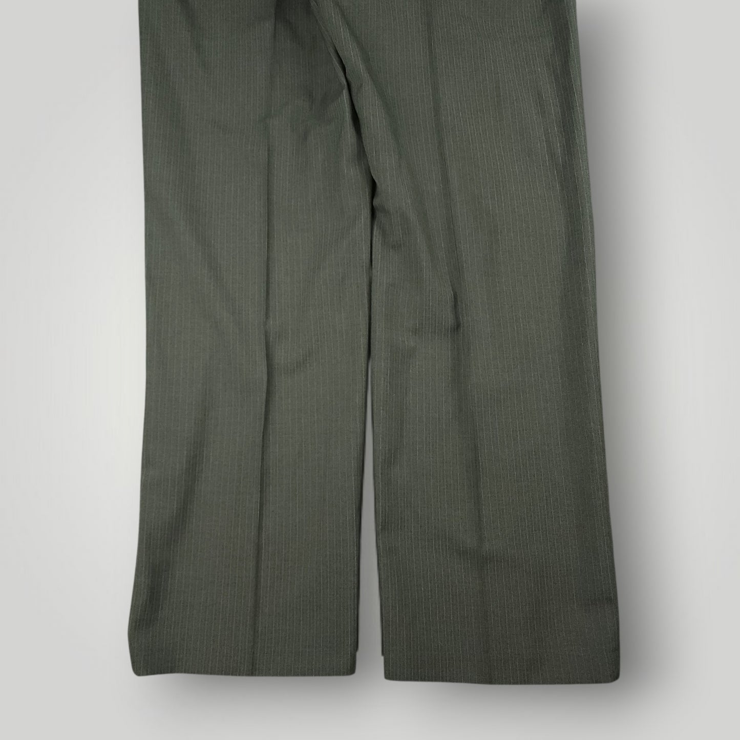 Modern Fit Performance Travel Pinstripe Suit 44L/36R