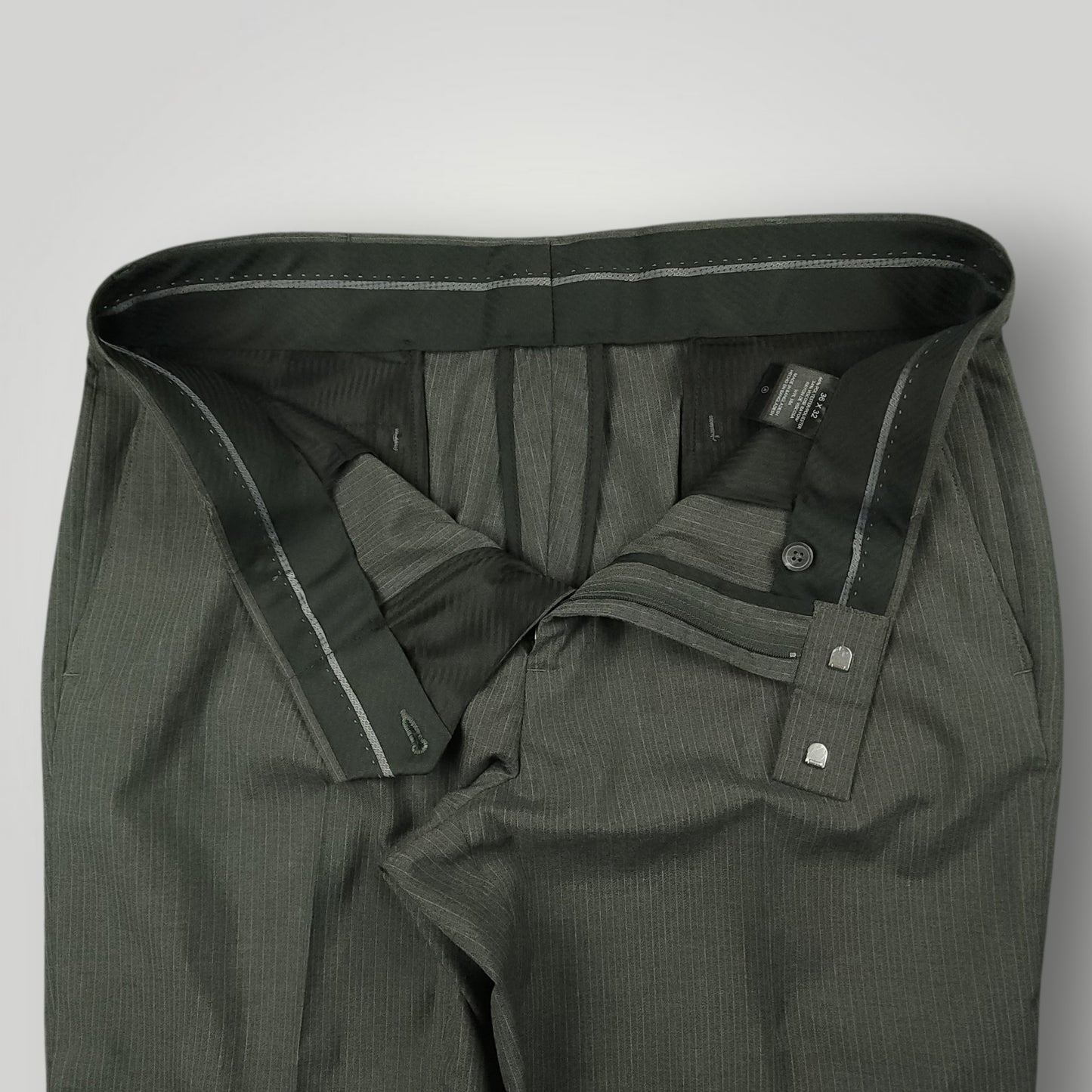 Modern Fit Performance Travel Pinstripe Suit 44L/36R