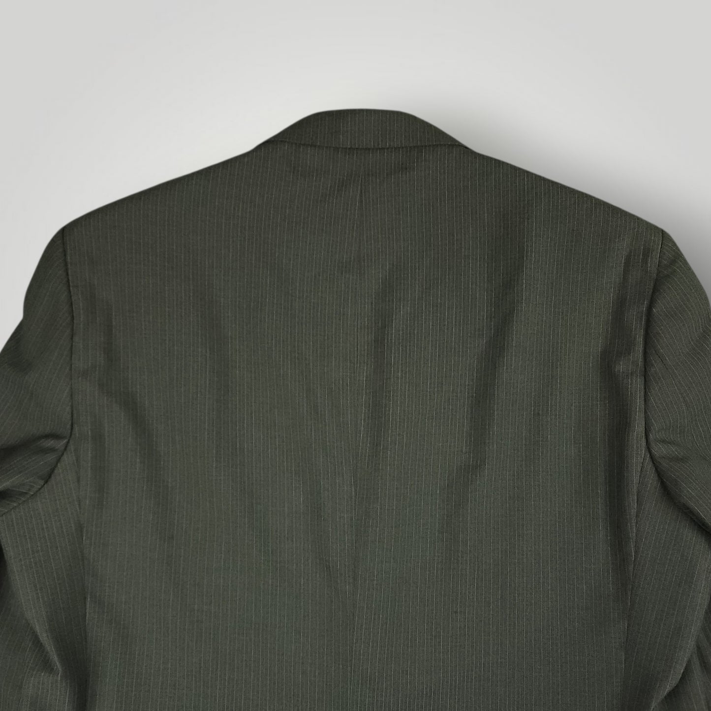 Modern Fit Performance Travel Pinstripe Suit 44L/36R