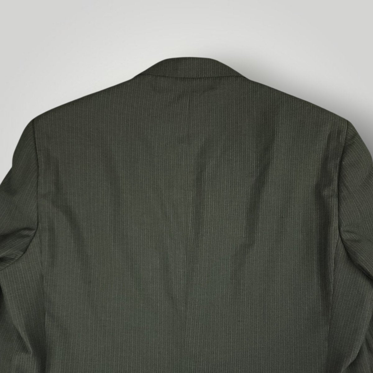 Modern Fit Performance Travel Pinstripe Suit 44L/36R