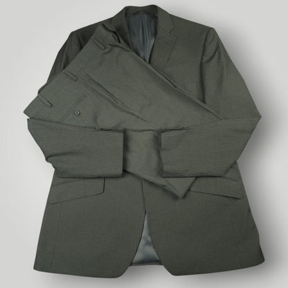 Modern Fit Performance Travel Pinstripe Suit 44L/36R