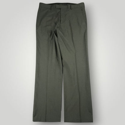 Modern Fit Performance Travel Pinstripe Suit 44L/36R