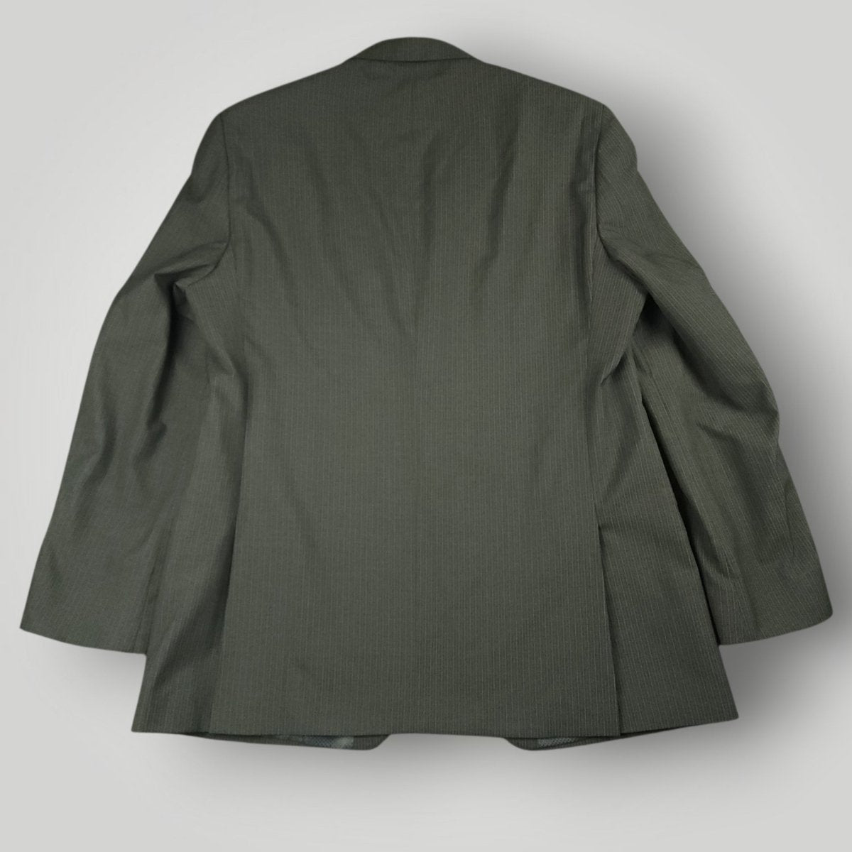 Modern Fit Performance Travel Pinstripe Suit 44L/36R