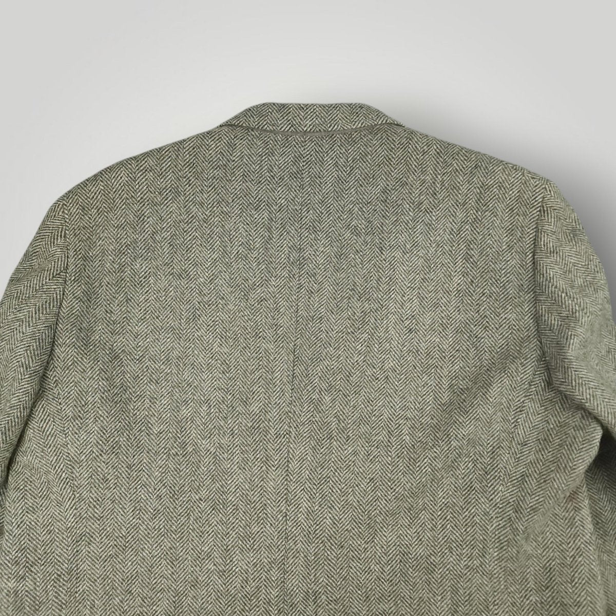 Vintage 80s Classic Fit Patch Pocket Herringbone Tweed Jacket 46R