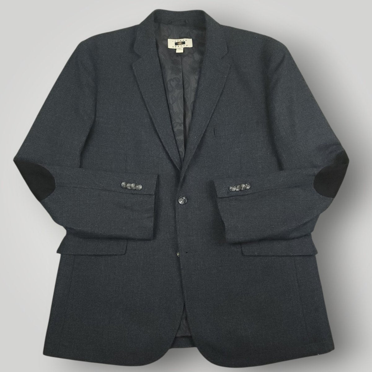 Front view of Joseph Abboud blue glen plaid hacking jacket in men’s size 44R