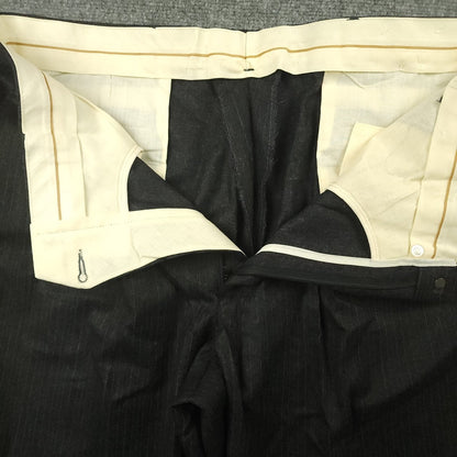 Vintage 80s Classic Fit Wool Double Breasted Chalk Stripe Suit 43L/37