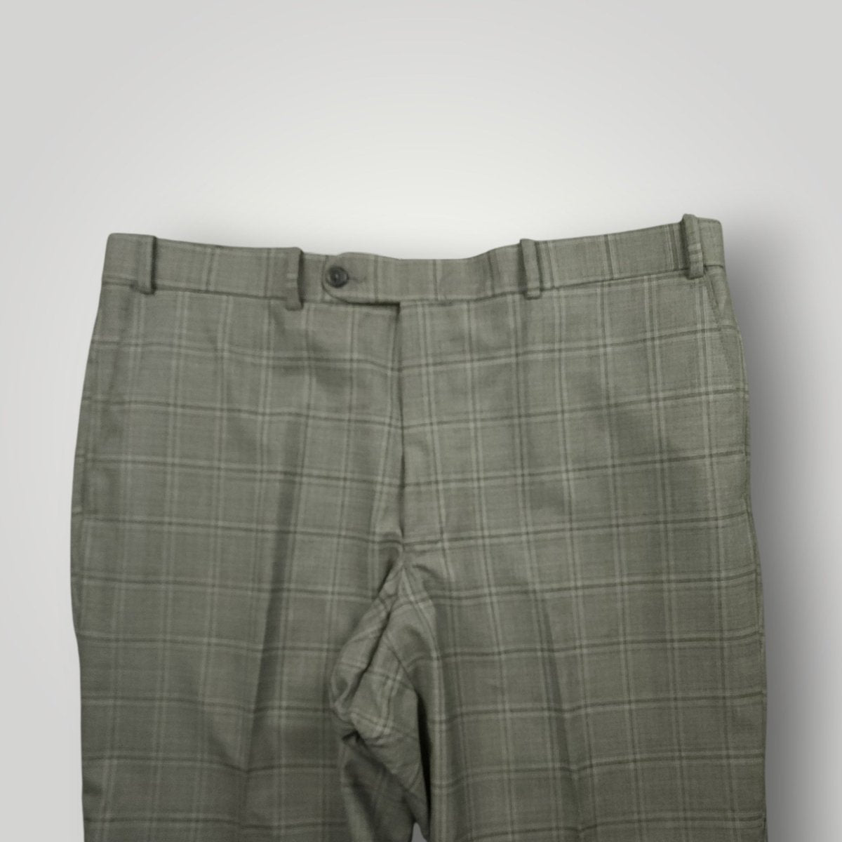 Modern Fit Wool Windowpane Plaid Suit 44R/37S