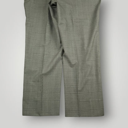 Modern Fit Wool Windowpane Plaid Suit 44R/37S