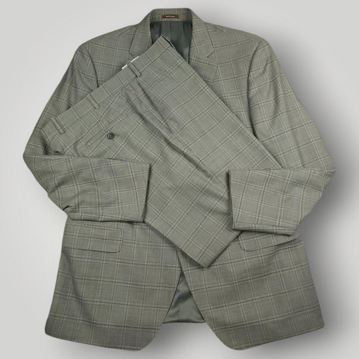 Modern Fit Wool Windowpane Plaid Suit 44R/37S