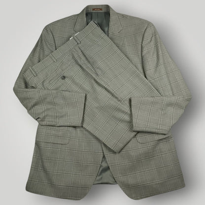 Modern Fit Wool Windowpane Plaid Suit 44R/37S