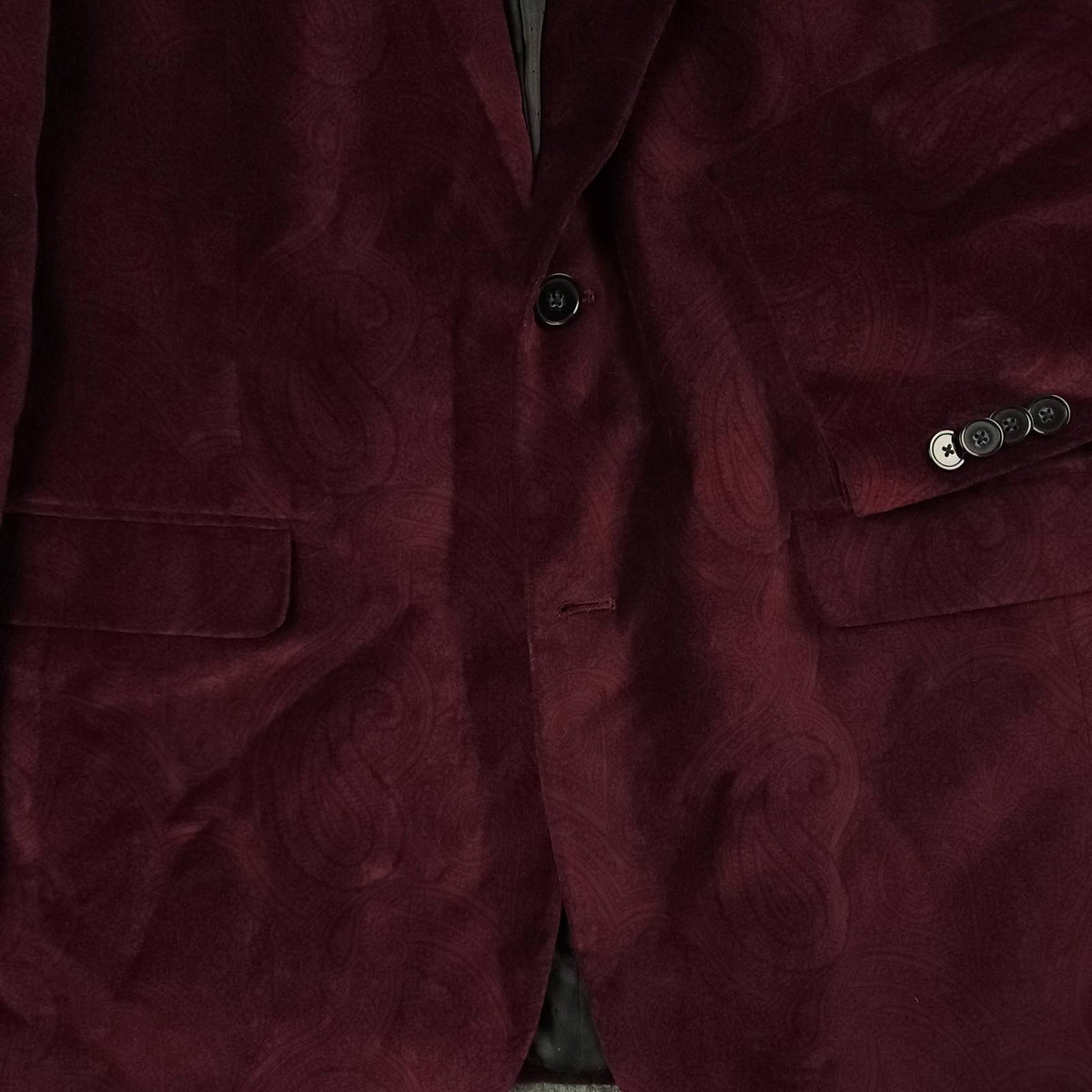 Tommy Hilfiger Modern Fit Crushed Velvet Embossed Paisley Sport Coat 38S