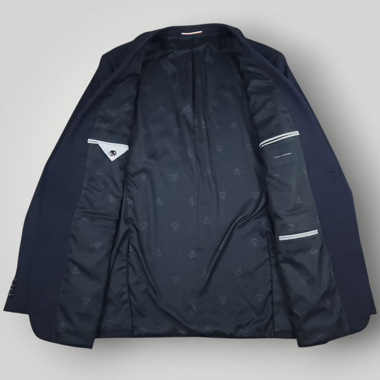 Modern Fit Performance Wool Blend Suit 42L/38S