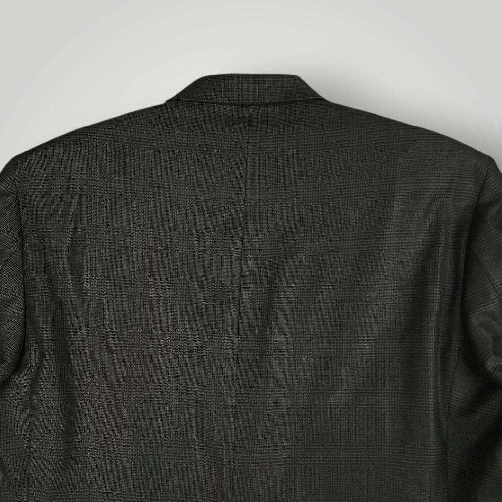 Upper back detail of Turnbury sport coat showing pattern alignment and tailoring.