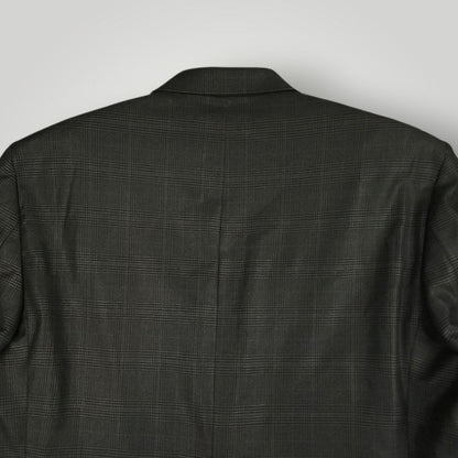 Upper back detail of Turnbury sport coat showing pattern alignment and tailoring.