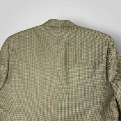 Upper back detail of Turnbury gray wool silk houndstooth sport coat